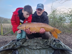 First post on here 16lb common carp on 6lb line : r/Fishing